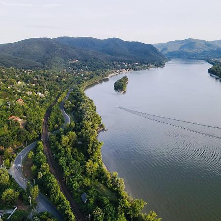 Irofeszek Vendeghaz Villa Zebegeny Luaran gambar